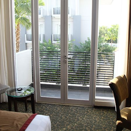 Swiss-Belhotel Danum Palangkaraya Exterior photo