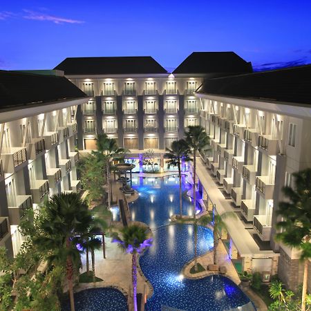 Swiss-Belhotel Danum Palangkaraya Exterior photo