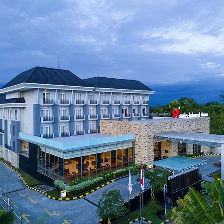 Swiss-Belhotel Danum Palangkaraya Exterior photo