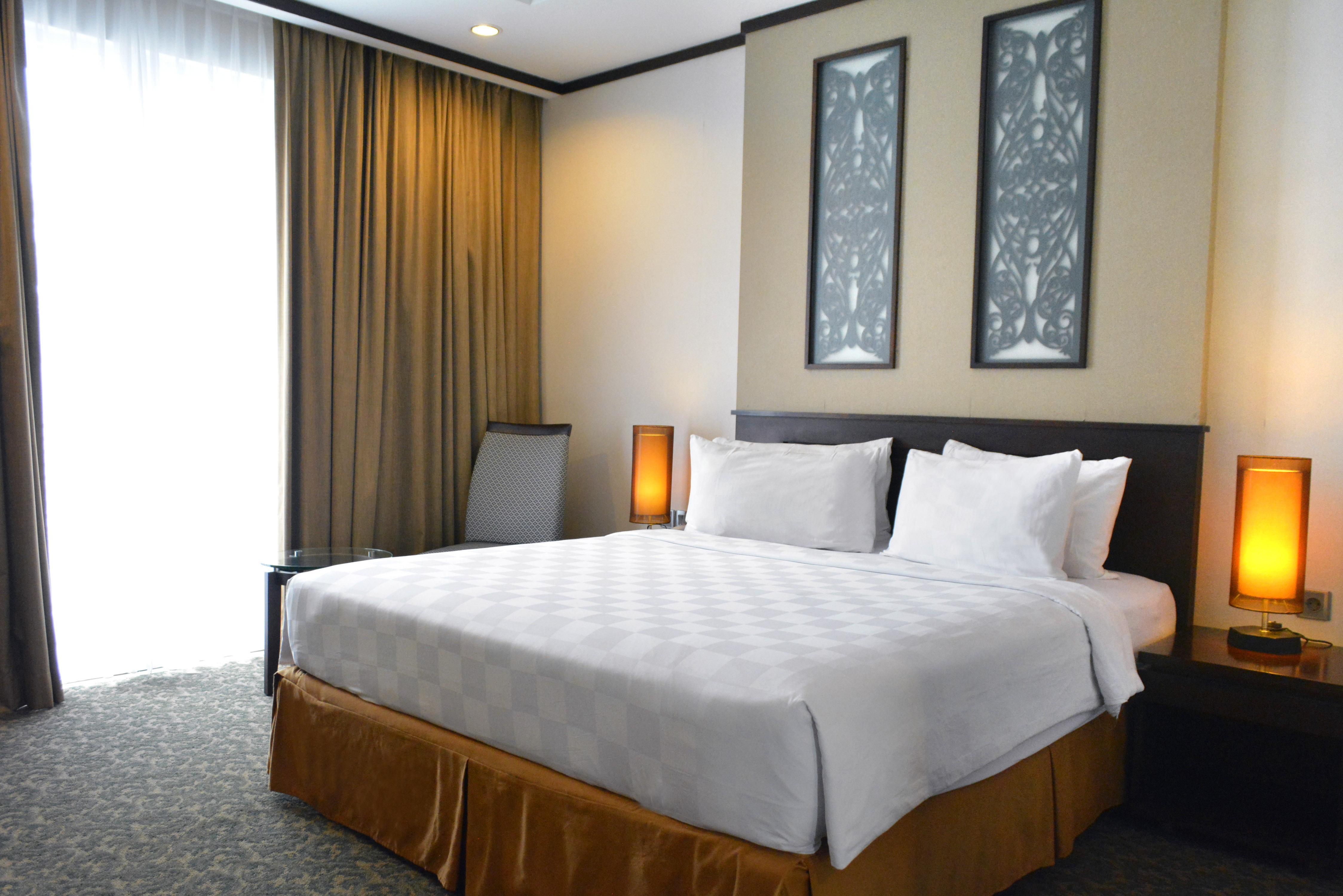 Swiss-Belhotel Danum Palangkaraya Exterior photo