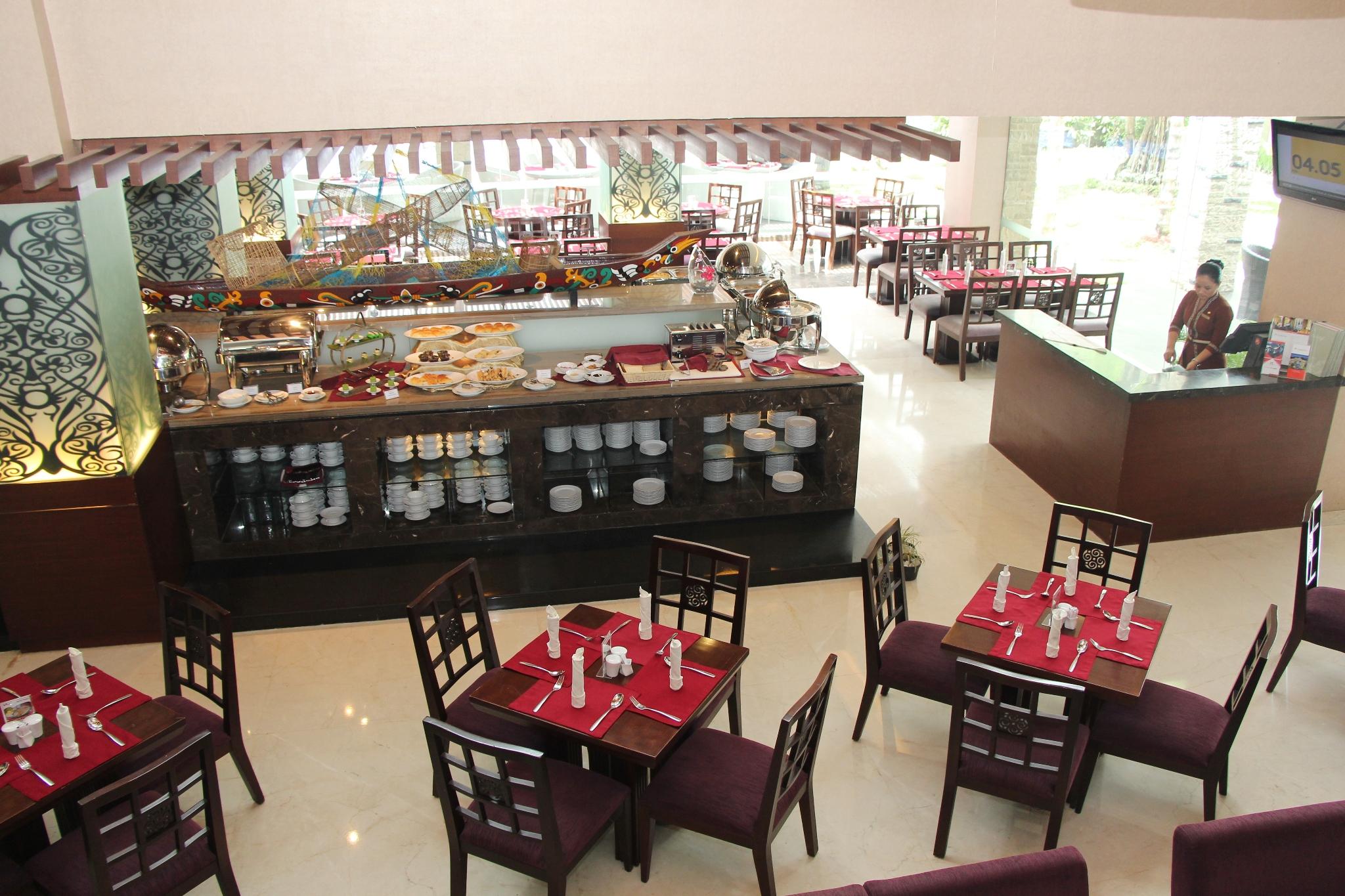 Swiss-Belhotel Danum Palangkaraya Exterior photo