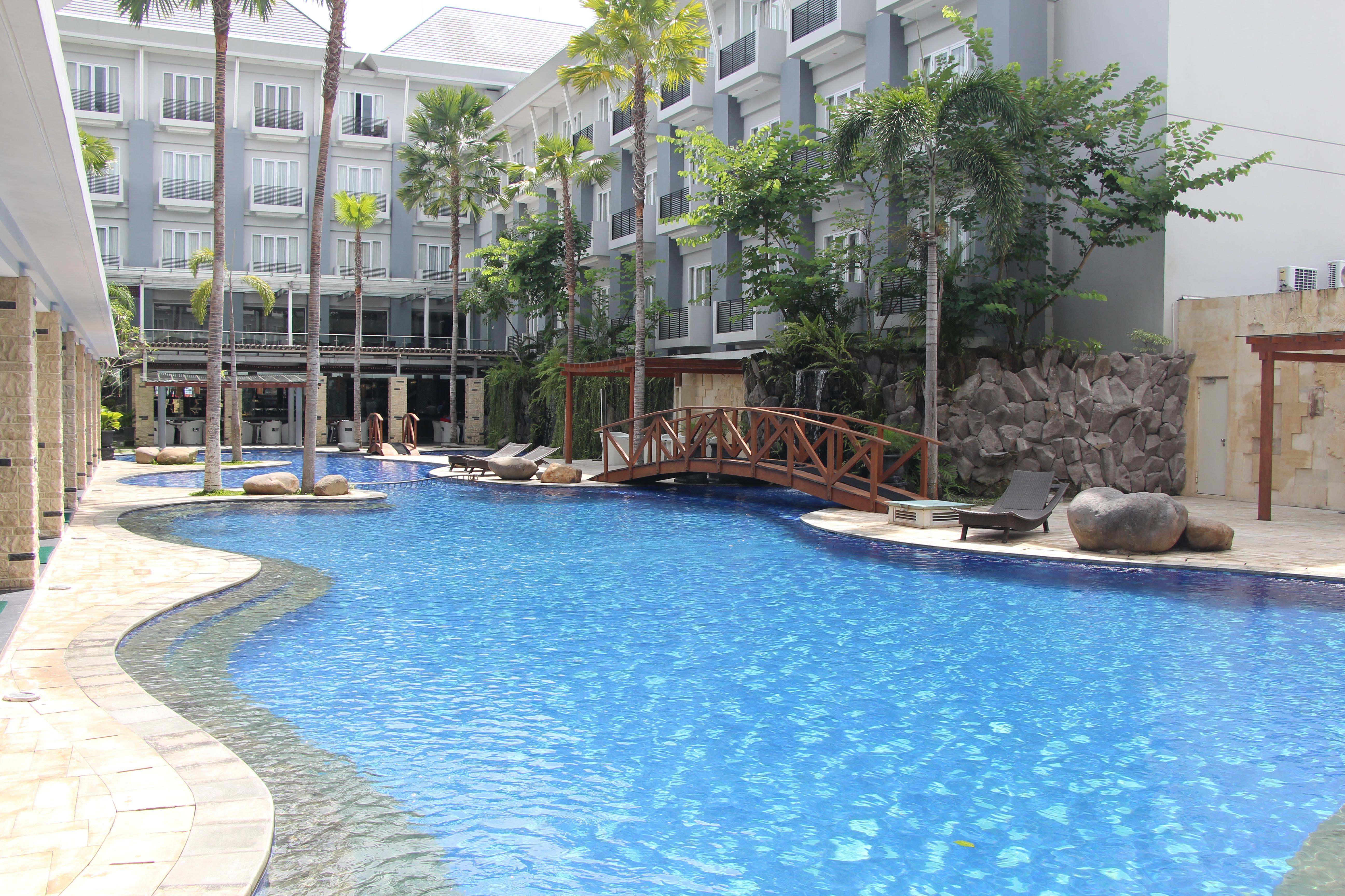Swiss-Belhotel Danum Palangkaraya Exterior photo