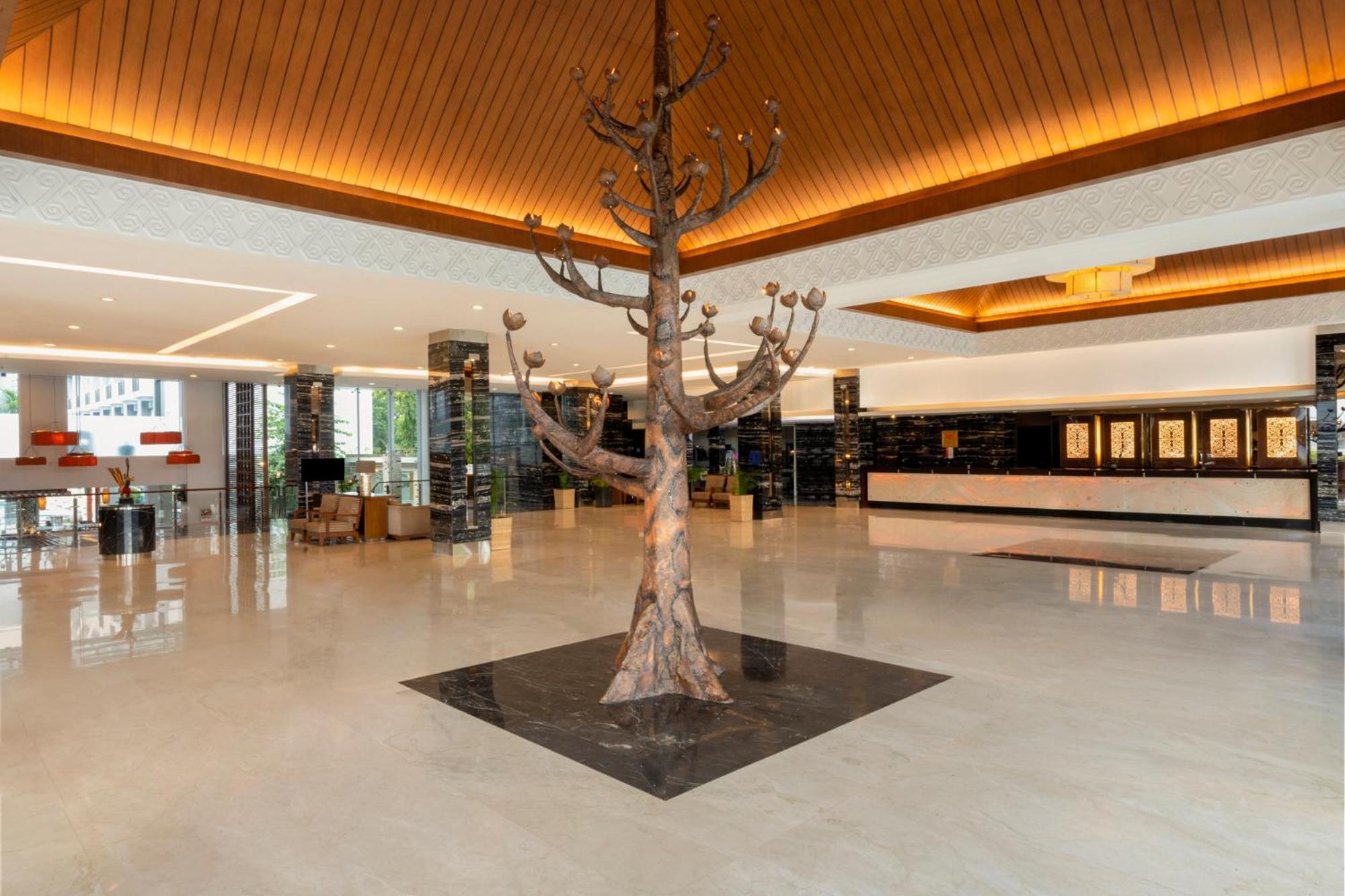 Swiss-Belhotel Danum Palangkaraya Exterior photo