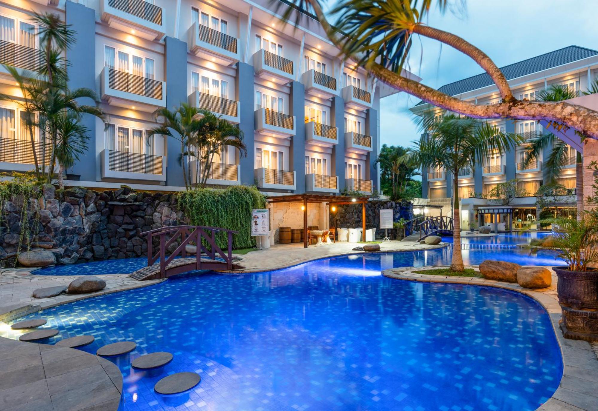 Swiss-Belhotel Danum Palangkaraya Exterior photo